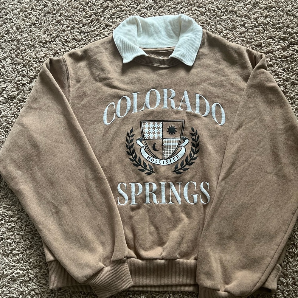 Hollister Brown Crewneck Sweater with Colorado Springs Design